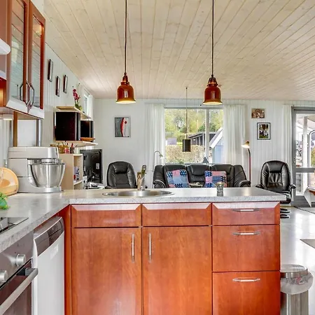 3 Bedroom Pet Friendly In