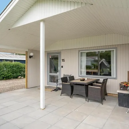 Дом отдыха 3 Bedroom Pet Friendly In
