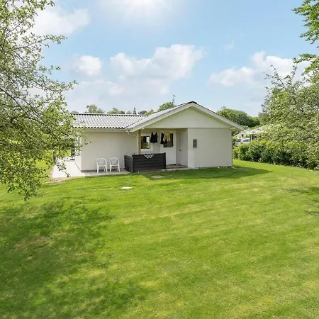 3 Bedroom Pet Friendly In Prázdninový dům Hejls